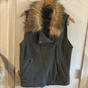 Love Tree Gray and Brown Faux Fur Collar Vest